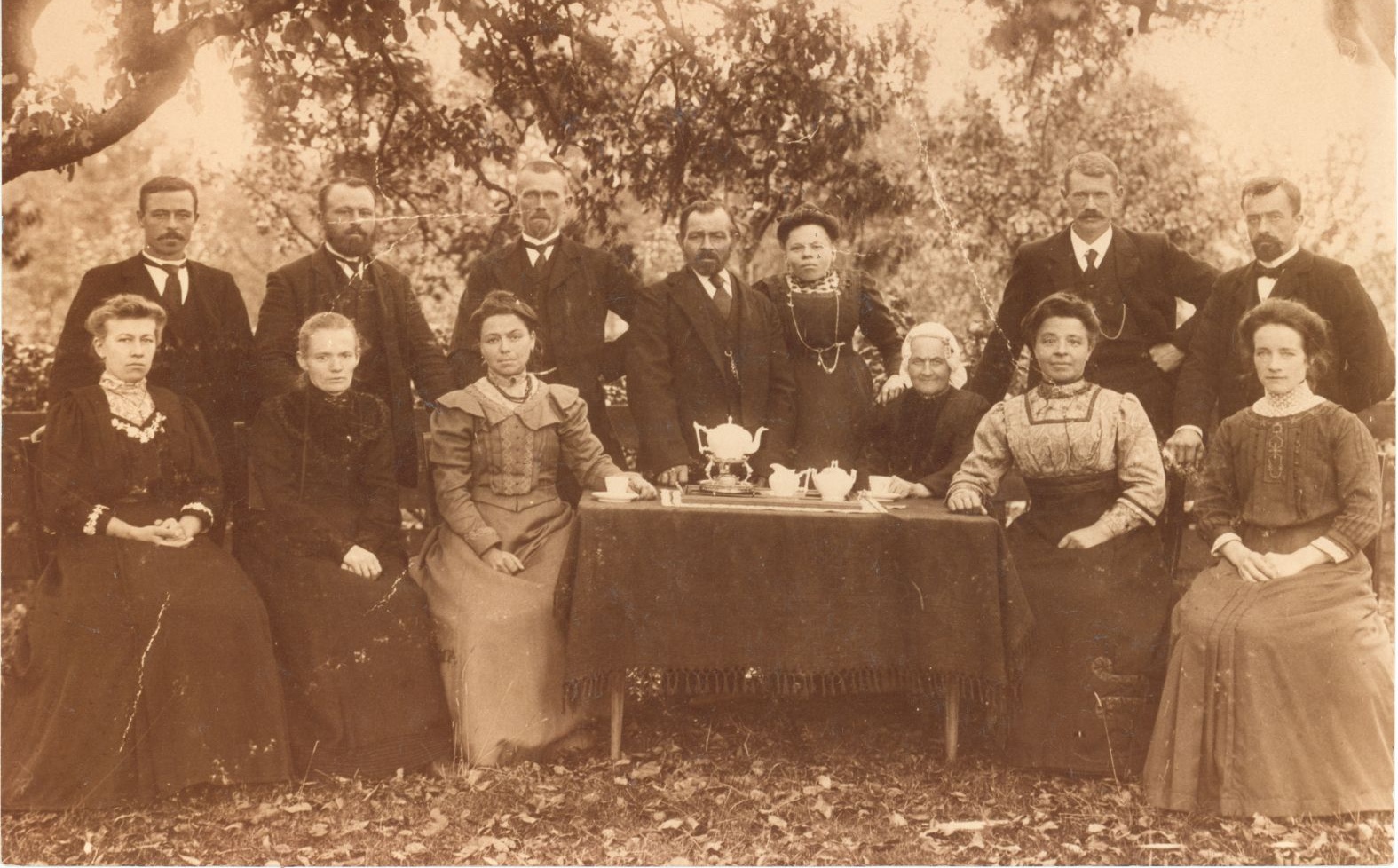 Familie Valentijn te Hem omstreeks 1910
